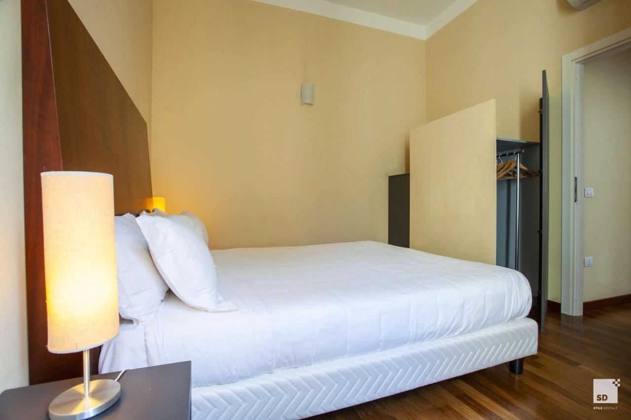 Appartamenti Resort Roma 6.3 E Resort I Banchieri ราเวนนา ภายนอก รูปภาพ