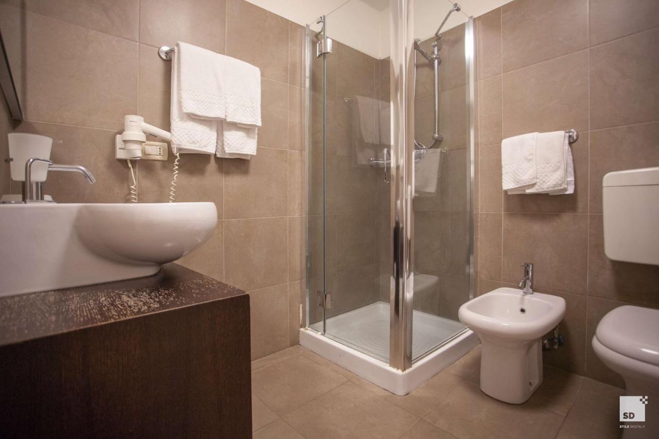 Appartamenti Resort Roma 6.3 E Resort I Banchieri ราเวนนา ภายนอก รูปภาพ